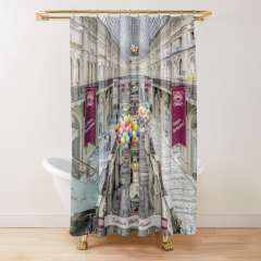 GUM  Shopping Mall, Moscow - Shower Curtain